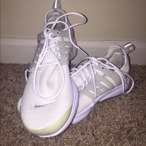 Women’s Nike shoes